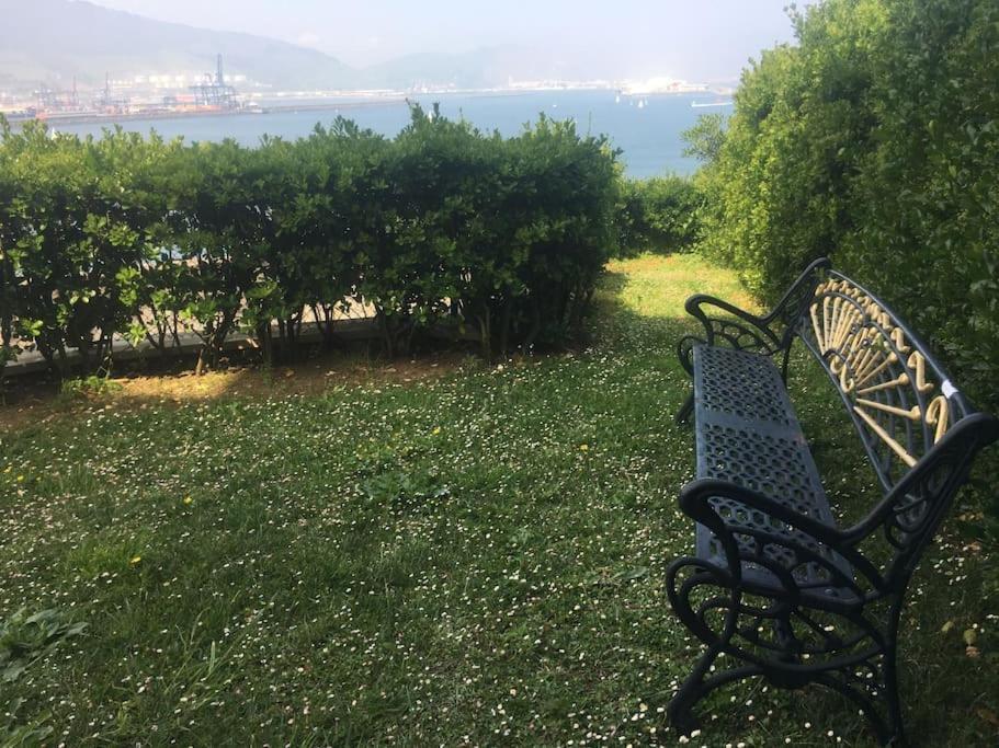 Ferienwohnung Flat With 160 M Of Garden, Sea Views Bilbao-Getxo Exterior foto